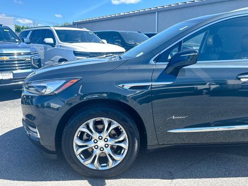 Certified 2018 Buick Enclave Avenir AWD/4WD image 10