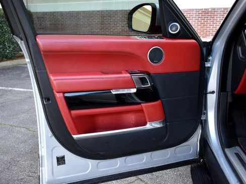 Used 2014 Land Rover Range Rover Autobiography image 11