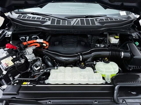 Used 2023 Ford F150 Platinum w/ Equipment Group 701A High image 3