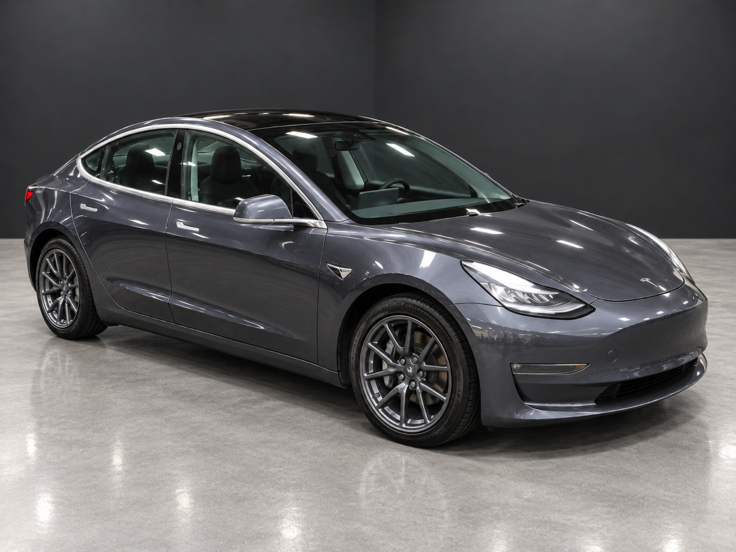 Used 2018 Tesla Model 3 Long Range AWD/4WD image 3
