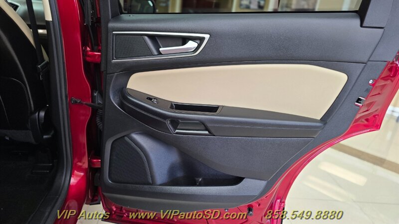 Used 2016 Ford Edge SEL w/ Equipment Group 201A FWD image 14