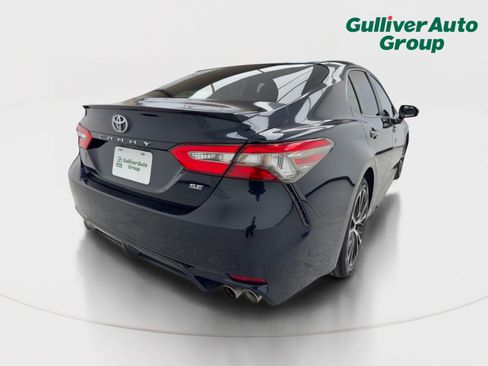 Used 2018 Toyota Camry SE image 8
