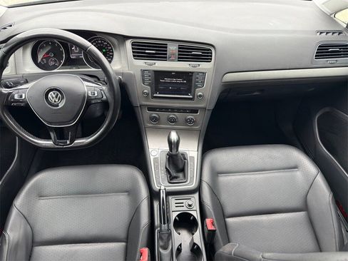 Used 2017 Volkswagen Golf Wolfsburg Edition image 27