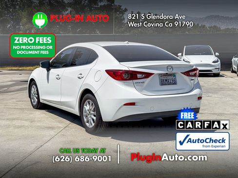 Used 2016 MAZDA MAZDA3 i Grand Touring FWD image 2