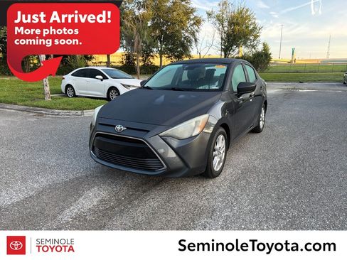 Used 2018 Toyota Yaris iA FWD image 1