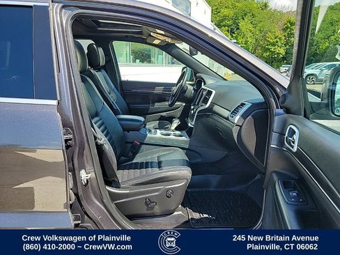 Used 2018 Jeep Grand Cherokee Limited AWD/4WD image 19