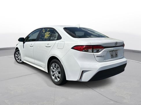 Used 2024 Toyota Corolla LE image 8