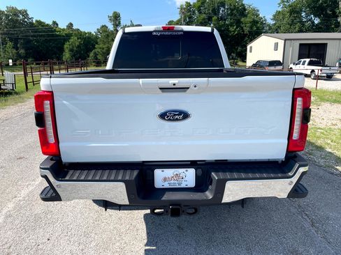 Used 2023 Ford F250 Lariat w/ Tow Technology Package image 4