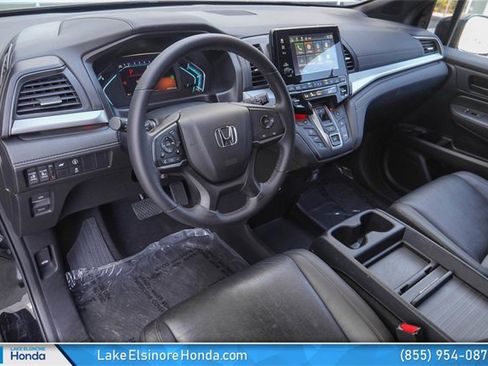 Used 2023 Honda Odyssey Sport image 17