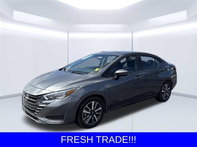 Used 2025 Nissan Versa SV FWD image 2