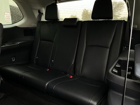 Used 2025 Toyota Grand Highlander FWD image 13