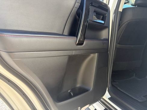 Used 2021 Toyota 4Runner Venture w/ Moonroof Package AWD/4WD image 34