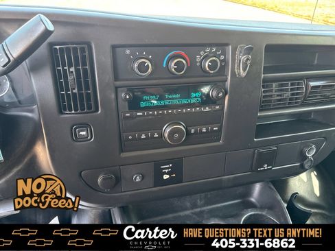 Used 2018 Chevrolet Express 2500 w/ Driver Convenience Package RWD image 20