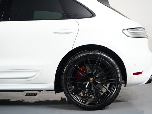 Used 2023 Porsche Macan GTS w/ Premium Package Plus image 20