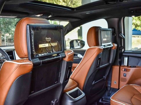 New 2026 Chrysler Pacifica Pinnacle w/ Trailer Tow Group image 20