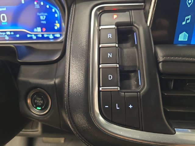 Used 2024 Chevrolet Tahoe Z71 w/ Luxury Package AWD/4WD image 31