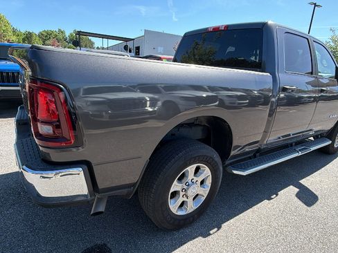 Certified 2025 RAM 2500 Big Horn AWD/4WD image 8