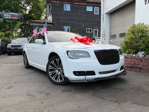 Used 2012 Chrysler 300 S RWD image 22