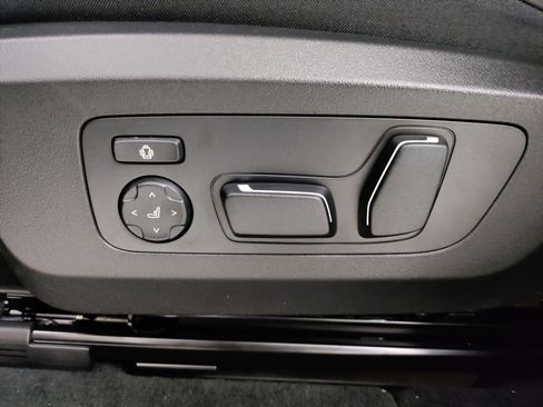 Used 2026 BMW X3 xDrive30i w/ Convenience Package AWD/4WD image 13