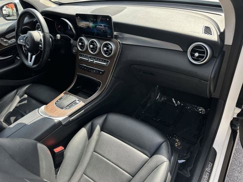 Used 2020 Mercedes-Benz GLC 300 image 12
