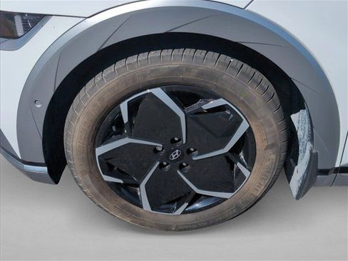 Certified 2024 Hyundai Ioniq 5 Limited RWD image 30