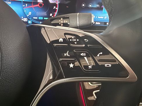 Used 2022 Mercedes-Benz E 450 4MATIC Sedan image 17