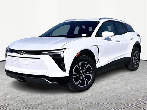 New 2026 Chevrolet Blazer EV LT image 3