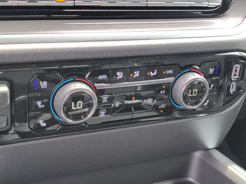 New 2026 Chevrolet Silverado 2500 High Country w/ High Country Premium Package AWD/4WD image 21