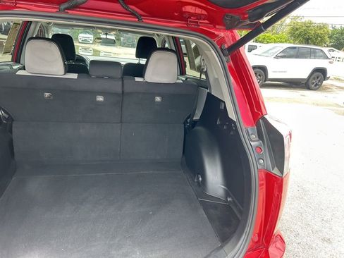 Used 2016 Toyota RAV4 XLE image 29