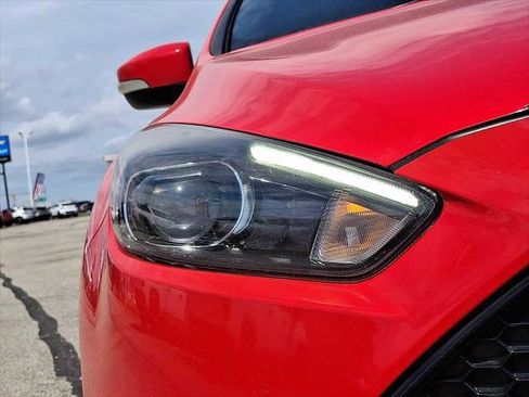 Used 2016 Ford Focus ST w/ Equipment Group 402A FWD image 10