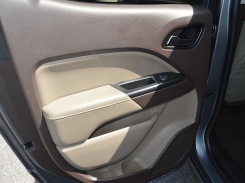 Used 2018 GMC Canyon SLE RWD image 19