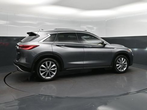 Certified 2022 INFINITI QX50 Essential FWD image 8