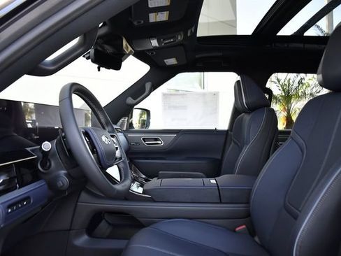 New 2026 INFINITI QX80 4WD w/ Sport Exterior Package image 25