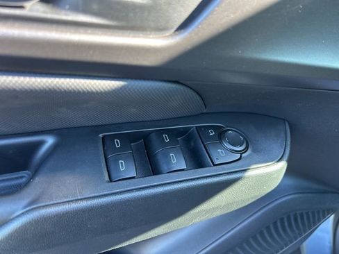 New 2026 Chevrolet Equinox EV LT image 13