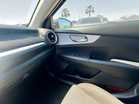 Used 2024 Kia Forte LX image 22