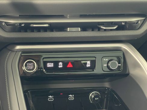 Used 2025 Audi Q5 Premium Plus w/ Premium Plus image 33