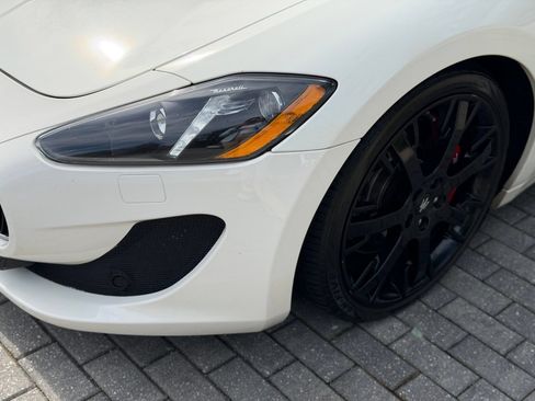 Used 2013 Maserati GranTurismo Sport RWD image 16