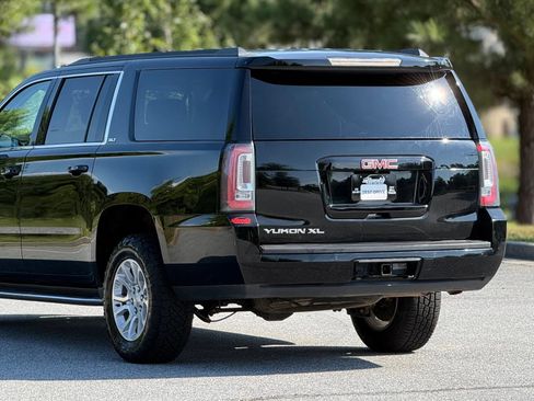 Used 2018 GMC Yukon XL SLT AWD/4WD image 47