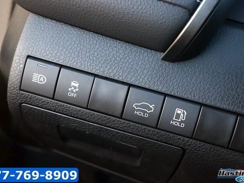 Used 2024 Toyota Camry SE image 23