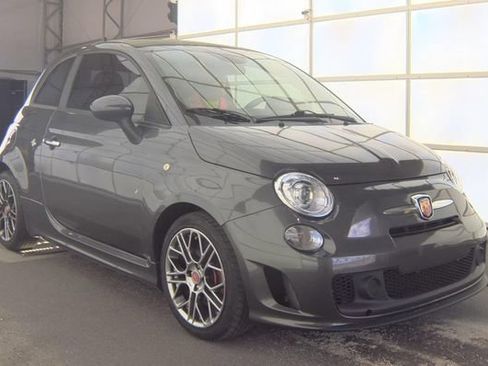 Used 2015 FIAT 500 Abarth w/ Beats Audio Package FWD image 4