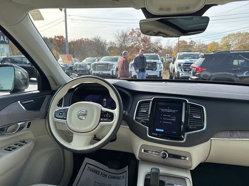 Used 2023 Volvo XC90 B6 Plus w/ Protection Package image 15
