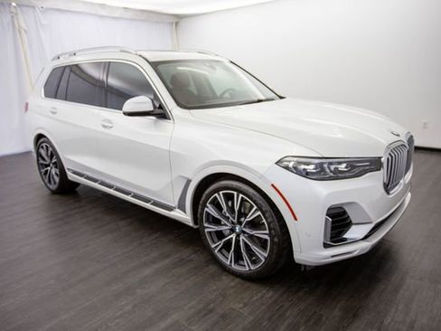 Used 2020 BMW X7 xDrive40i w/ Executive Package image 2