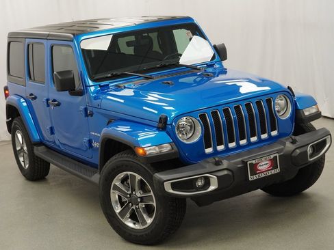 Certified 2022 Jeep Wrangler Unlimited Sahara w/ Cold Weather Group image 8