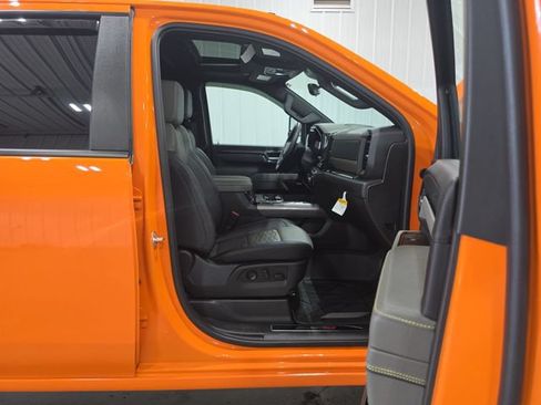 Used 2026 Chevrolet Silverado 2500 ZR2 AWD/4WD image 30