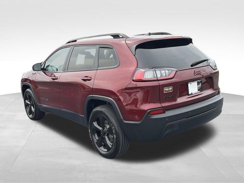 Used 2021 Jeep Cherokee Latitude Plus AWD/4WD image 5