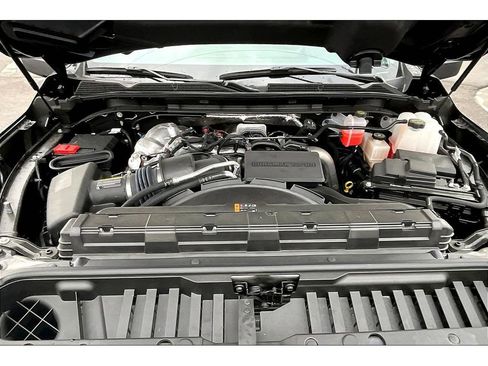 New 2025 GMC Sierra 2500 SLT w/ SLT Convenience Package image 12