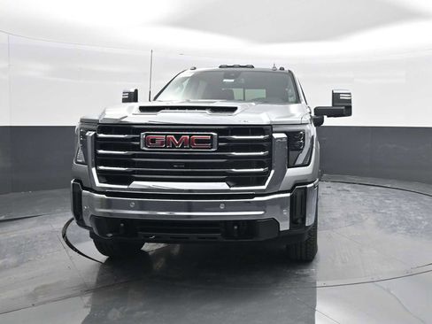 New 2026 GMC Sierra 2500 SLT w/ SLT Premium Package image 3
