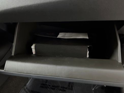 Used 2025 Toyota Corolla LE image 34