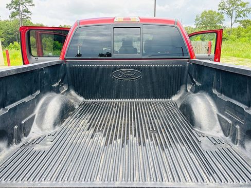 Used 2013 Ford F150 XLT w/ Mid Equipment Group AWD/4WD image 25