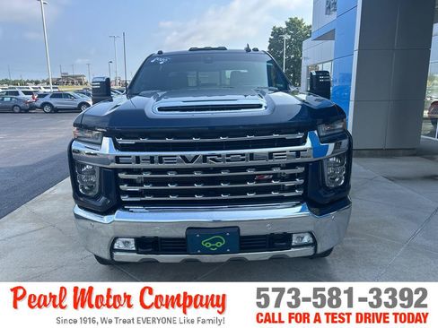Certified 2020 Chevrolet Silverado 3500 LTZ w/ LTZ Premium Package AWD/4WD image 2